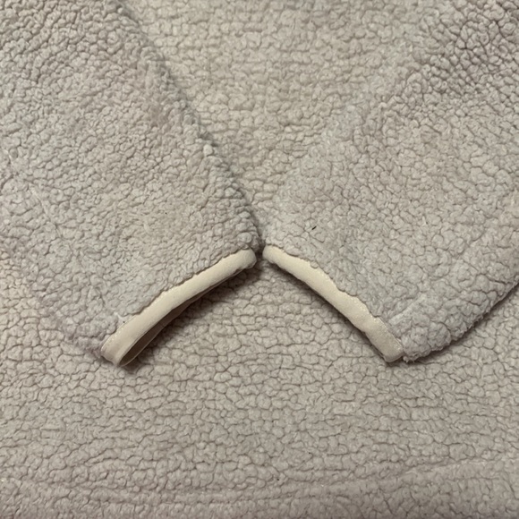 The North Face Youth Campshire Crew Thick Shirt, GUC, Size XS (6) - Picture 9 of 10